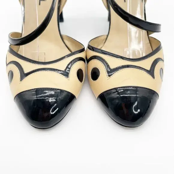 Chanel Vintage Beige Black Patent Leather Cap Toe CC Logo Strappy Heels EU 40 - Picture 6 of 16